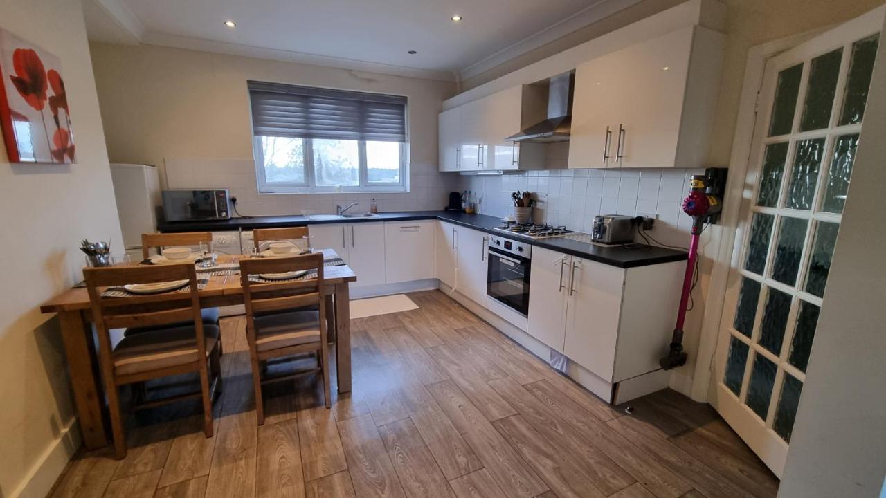 Whetstone High Appartement Buitenkant foto